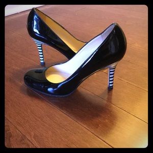 Karolina Black patent pumps. Size 6